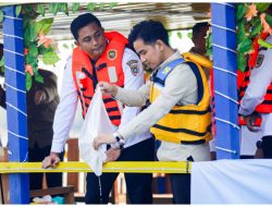 GUBERNUR JATENG DAMPINGI WAPRES GIBRAN TEBAR PULUHAN RIBU BENIH IKAN DI ROWO JOMBOR