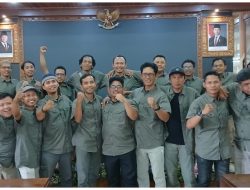 LEMPAR KOIN JADI PENENTU, HERI PURNOMO JABAT KETUA PWI BLORA