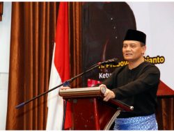 PENCAK SILAT MASUK SEKOLAH? GUBERNUR JATENG SERIUS BANGET NIH!