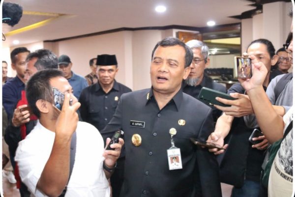 EKONOMI JATENG NAIK 5,28%, GUBERNUR: KERJA BARENG KUNCI UTAMA