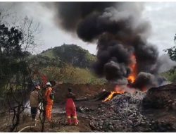 HARI KE-4, API SUMUR MINYAK DI GANDU MULAI MELEMAH