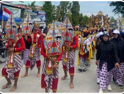 SMK PSM RANDUBLATUNG HIDUPKAN KEMBALI LEGENDA RORO JONGGRANG LEWAT KARNAVAL BUDAYA